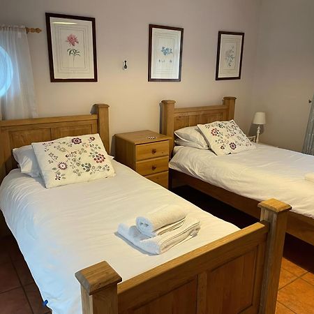 Mimosa Cottage Swyre Экстерьер фото